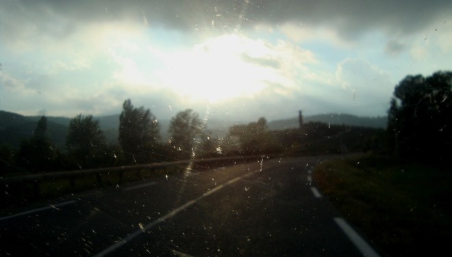 Archives et nuages endimanchés